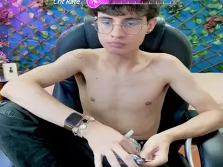 thomas's Live Sex Cam Show