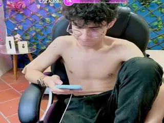 thomas's Live Sex Cam Show