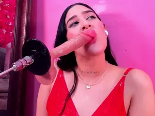 Antonella Loren's Live Sex Cam Show
