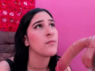 Antonella Loren's Live Sex Cam Show