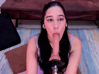 Antonella Loren's Live Sex Cam Show
