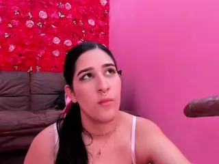 Antonella Loren's Live Sex Cam Show