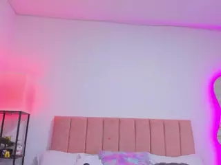 MarianaBranz's Live Sex Cam Show
