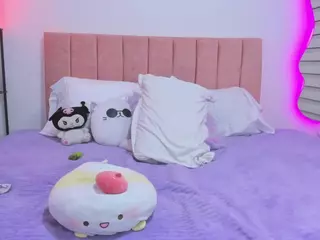 MarianaBranz's Live Sex Cam Show