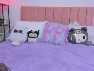 MarianaBranz's Live Sex Cam Show