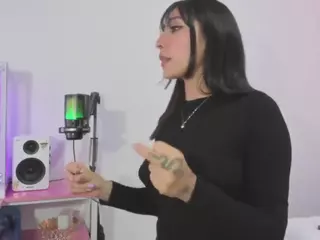 MarianaBranz's Live Sex Cam Show