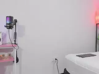 MarianaBranz's Live Sex Cam Show