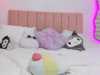 MarianaBranz's Live Sex Cam Show