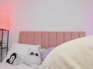 MarianaBranz's Live Sex Cam Show