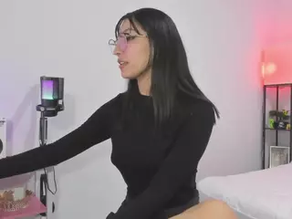 MarianaBranz's Live Sex Cam Show