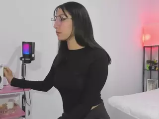 MarianaBranz's Live Sex Cam Show