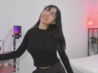 MarianaBranz's Live Sex Cam Show