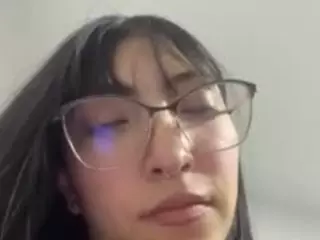 MarianaBranz's Live Sex Cam Show