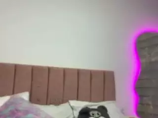 MarianaBranz's Live Sex Cam Show