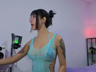 MarianaBranz's Live Sex Cam Show