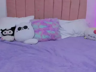 MarianaBranz's Live Sex Cam Show