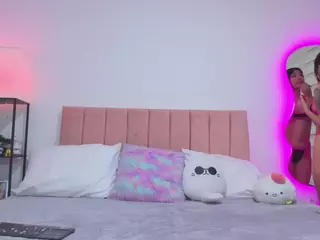 MarianaBranz's Live Sex Cam Show