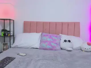 MarianaBranz's Live Sex Cam Show