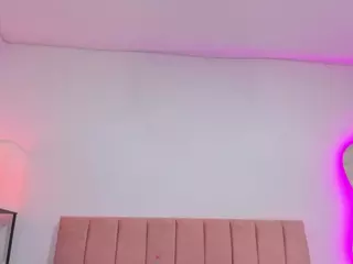 MarianaBranz's Live Sex Cam Show