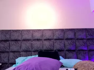 MarianaBranz's Live Sex Cam Show