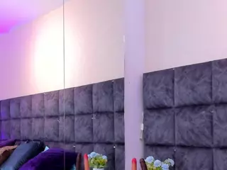 MarianaBranz's Live Sex Cam Show