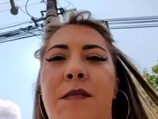 riskygirl9830's Live Sex Cam Show