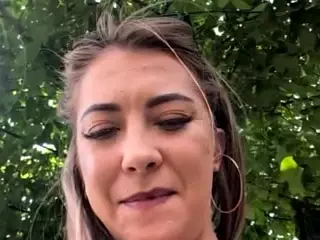 riskygirl9830's Live Sex Cam Show