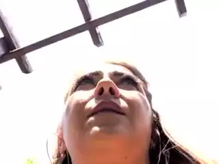 riskygirl9830's Live Sex Cam Show