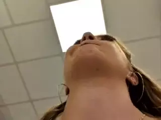 riskygirl9830's Live Sex Cam Show