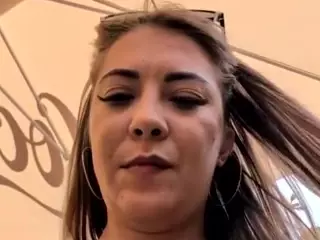 riskygirl9830's Live Sex Cam Show