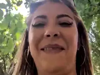 riskygirl9830's Live Sex Cam Show