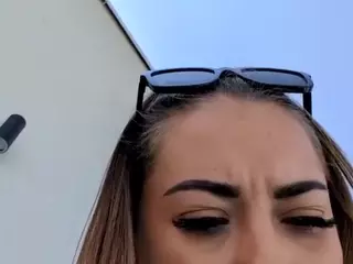 riskygirl9830's Live Sex Cam Show