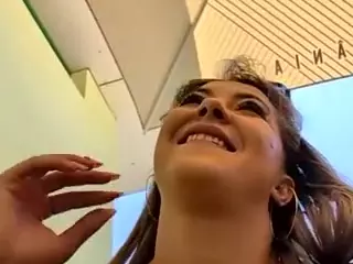 riskygirl9830's Live Sex Cam Show