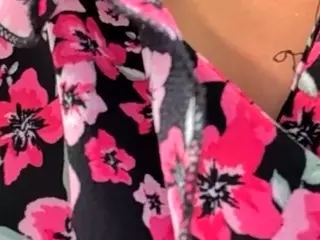 riskygirl9830's Live Sex Cam Show