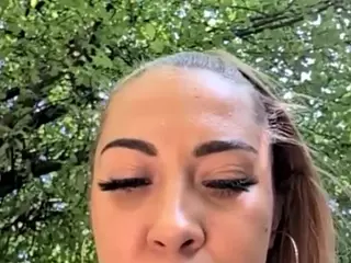 riskygirl9830's Live Sex Cam Show