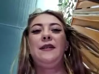 riskygirl9830's Live Sex Cam Show