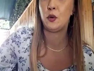 riskygirl9830's Live Sex Cam Show