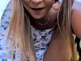 riskygirl9830's Live Sex Cam Show