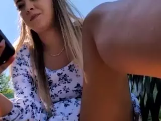 riskygirl9830's Live Sex Cam Show
