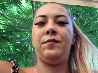 riskygirl9830's Live Sex Cam Show