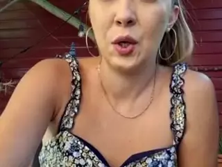 riskygirl9830's Live Sex Cam Show