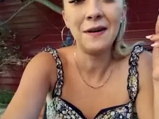 riskygirl9830's Live Sex Cam Show