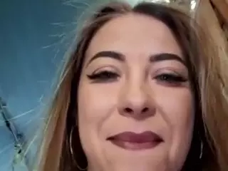 riskygirl9830's Live Sex Cam Show
