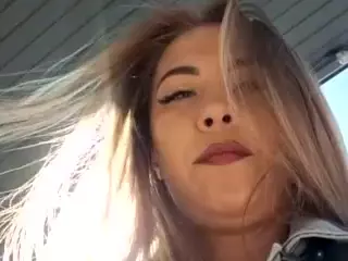 riskygirl9830's Live Sex Cam Show