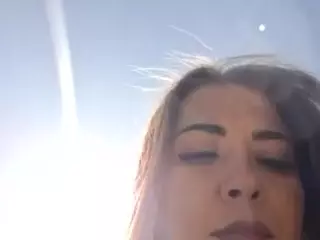 riskygirl9830's Live Sex Cam Show