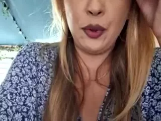 riskygirl9830's Live Sex Cam Show