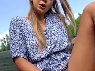 riskygirl9830's Live Sex Cam Show