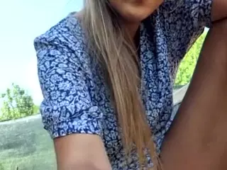 riskygirl9830's Live Sex Cam Show