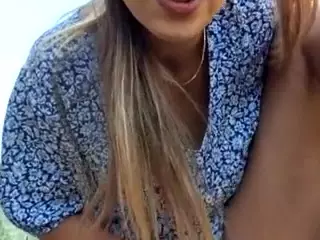 riskygirl9830's Live Sex Cam Show