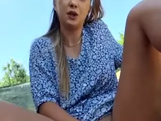 riskygirl9830's Live Sex Cam Show
